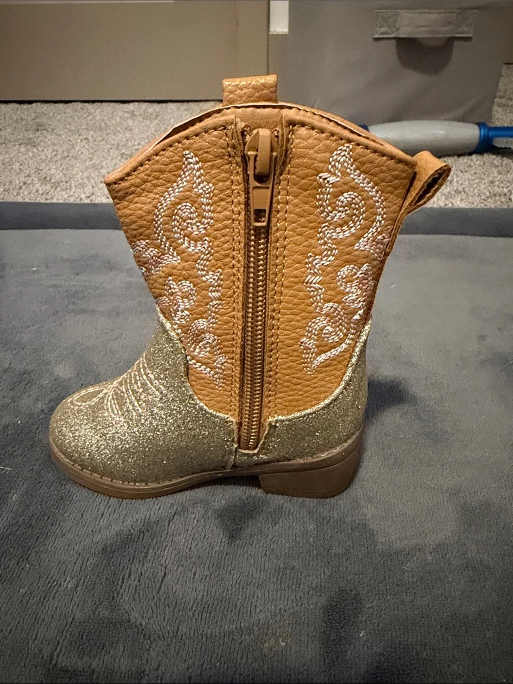 Glittery Gold Cowgirl Boots - Youth